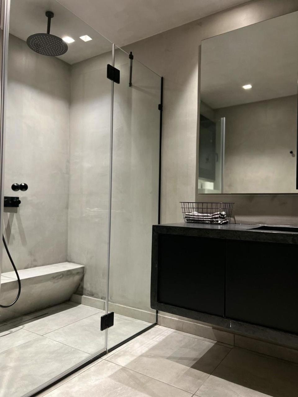 Casagold Glyfada Luxury Apartment Near The Sea Athen Eksteriør bilde